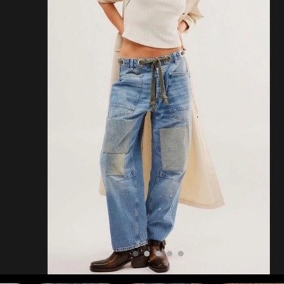 We The Free Moxie Pull-On Barrel Jeans Sz 29 Low Slung DrawstringFP Patch NWOT - Picture 2 of 13